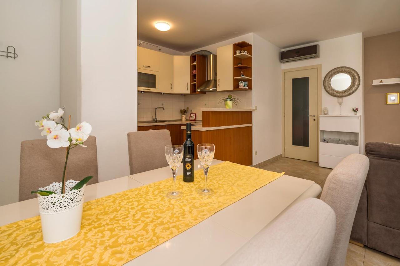 Luxury 1 Bedroom App Center&Balcony Free Parking Split Exteriér fotografie